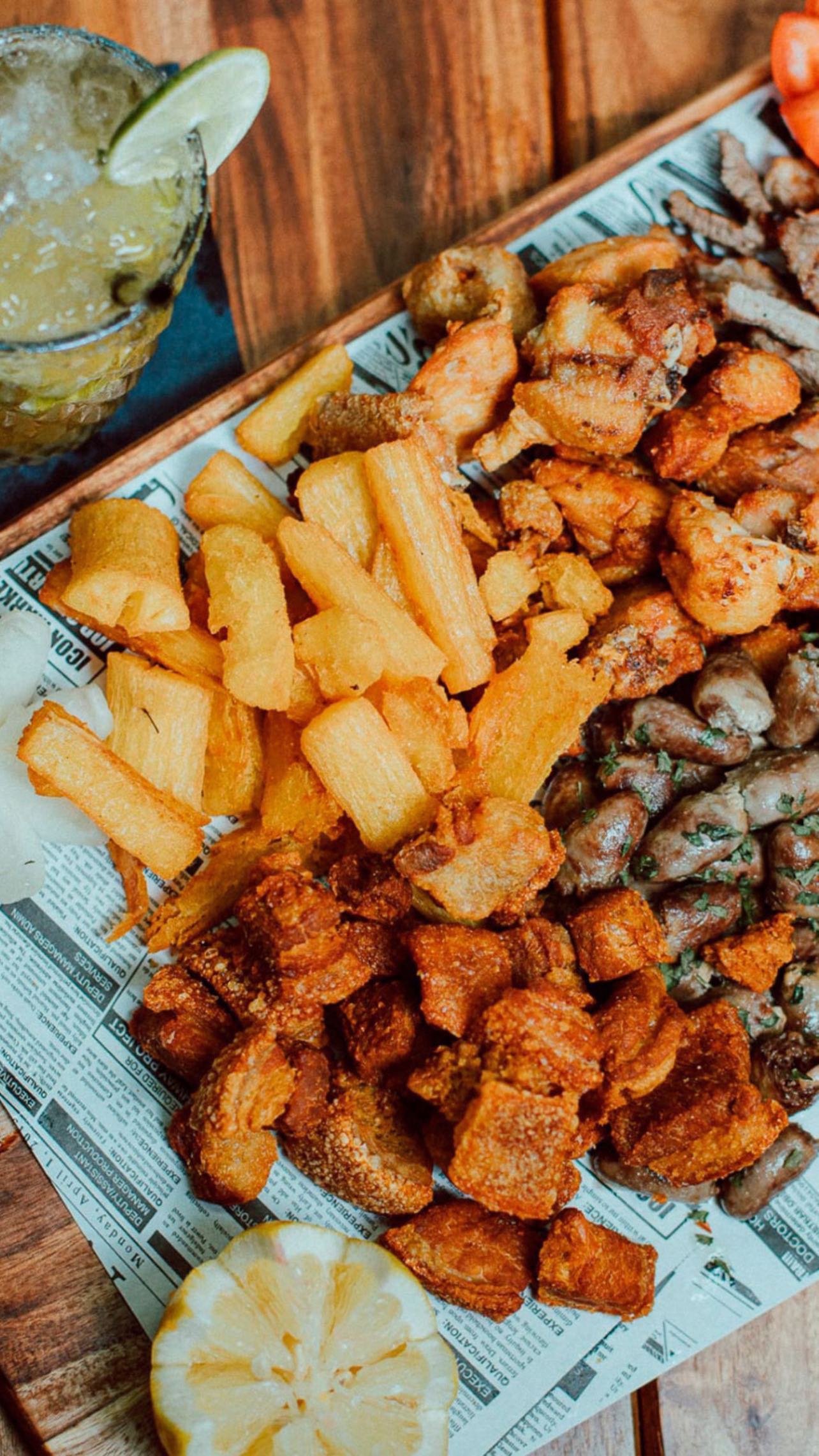 345246201_896611548290086_1344771037896347398_n.